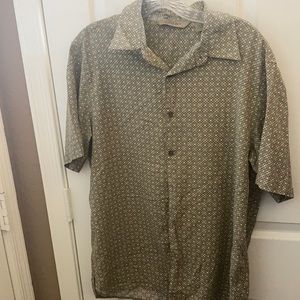 FINAL MARKDOWN Axist washable silk shirt medium